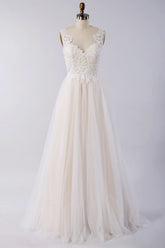 Elegant Long Appliques Lace Tulle A-line Wedding Dress