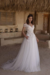 Elegant Long Off the Shoulder Appliques Lace Tulle A-line Wedding Dress With Pockets