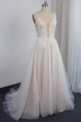 Elegant Long V-neck Appliques Lace Tulle A-line Wedding Dress