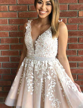 Short A-line V-neck Tulle Appliques Lace Homecoming Dress