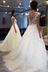 Elegant White Long A-line Lace Appiliques Tulle Wedding Dresses