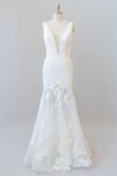 Long V-neck Appliques Lace Tulle Mermaid Wedding Dress