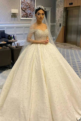 Gorgeous Long Sweetheart Off the Shoulder Backless Beading Ruffles Tulle Ball Gown Wedding Dress