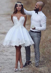Elegant Short A-line Sweetheart Appliques Lace Wedding Dress