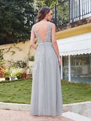 Long Lace V-neck Tulle A-line Grey Wedding Guest Dresses