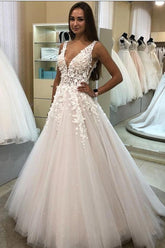 Elegant Long A-line V-neck Tulle Floral Lace Wedding Dresses