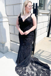 Long Black Spaghetti Straps V-neck Appliques Lace Tulle Mermaid Prom Dress