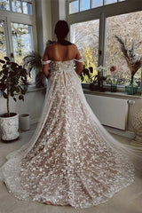 Gorgeous Plus Size Long A-line Off the Shoulder Lace Tulle Wedding Dresses