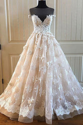 Elegant Sweetheart Lace Long A Line Tulle Wedding Dress