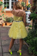 A-line Halter Appliqued Lace Tulle Yellow Homecoming Dress