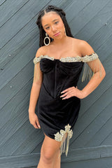 Off the Shoulder Black Beaded Velvet Short Mermaid Homecoming Dress