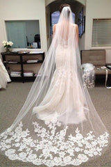 One-Layer Lace Appliques Long Wedding Veils