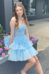 Short A-line Appliques Lace StraplessMulti-Layers Homecoming Dress