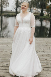 Simple Half Sleeves A-line Lace Plus Size Wedding Dresses