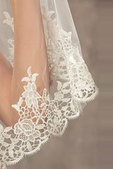 White Ivory Wedding Veils Lace Edge Cathedral Length Wedding Bridal Veil with Comb