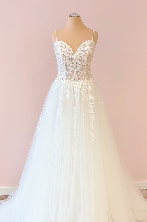 Long A-Line Spaghetti Straps Sweetheart Tulle Appliques Lace Wedding Dress