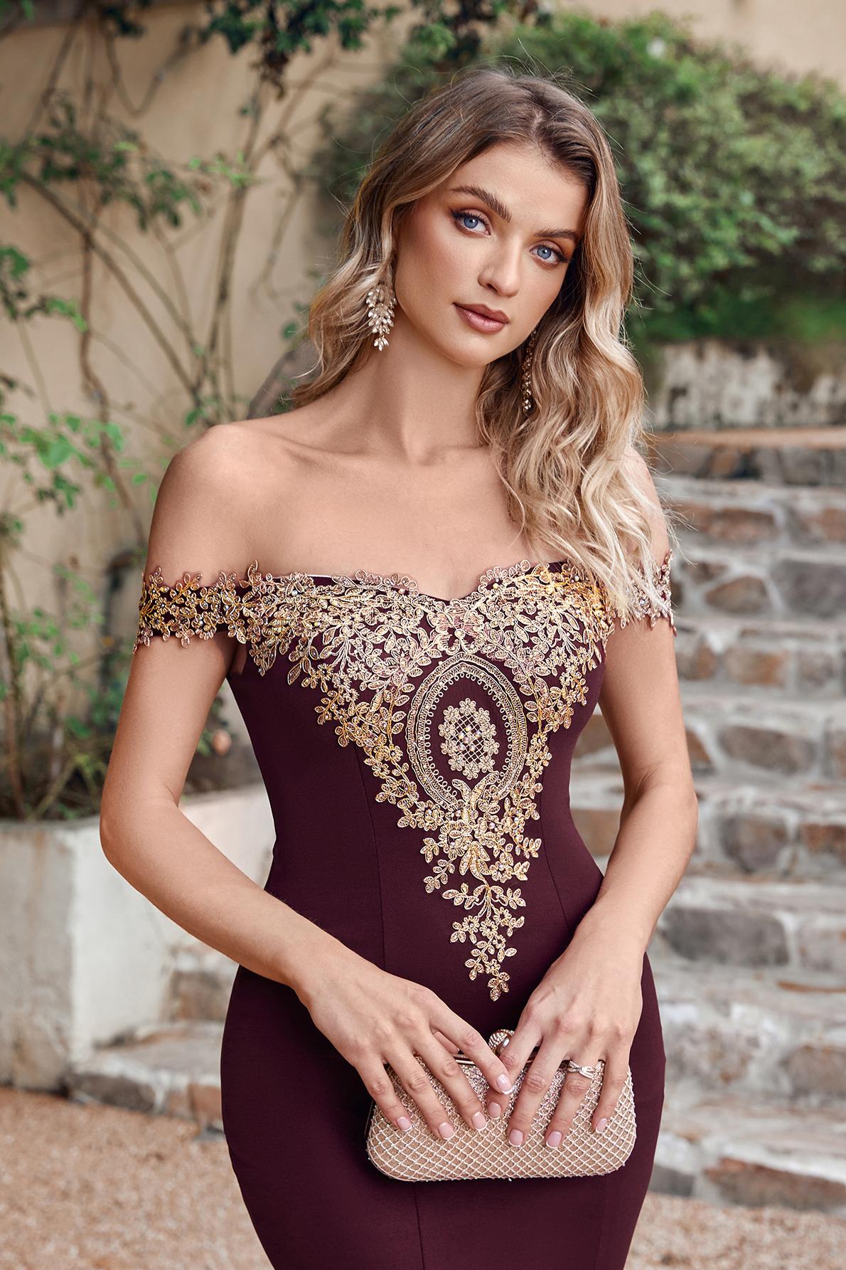 Long Off the Shoulder Mermaid Floor Length Bridesmaid Dress with Lace Appliques