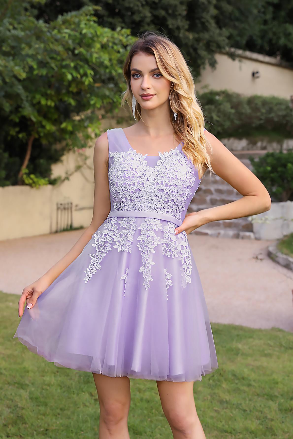 Elegant Silver Short A-line V-neck Tulle Lace Homecoming Dresses