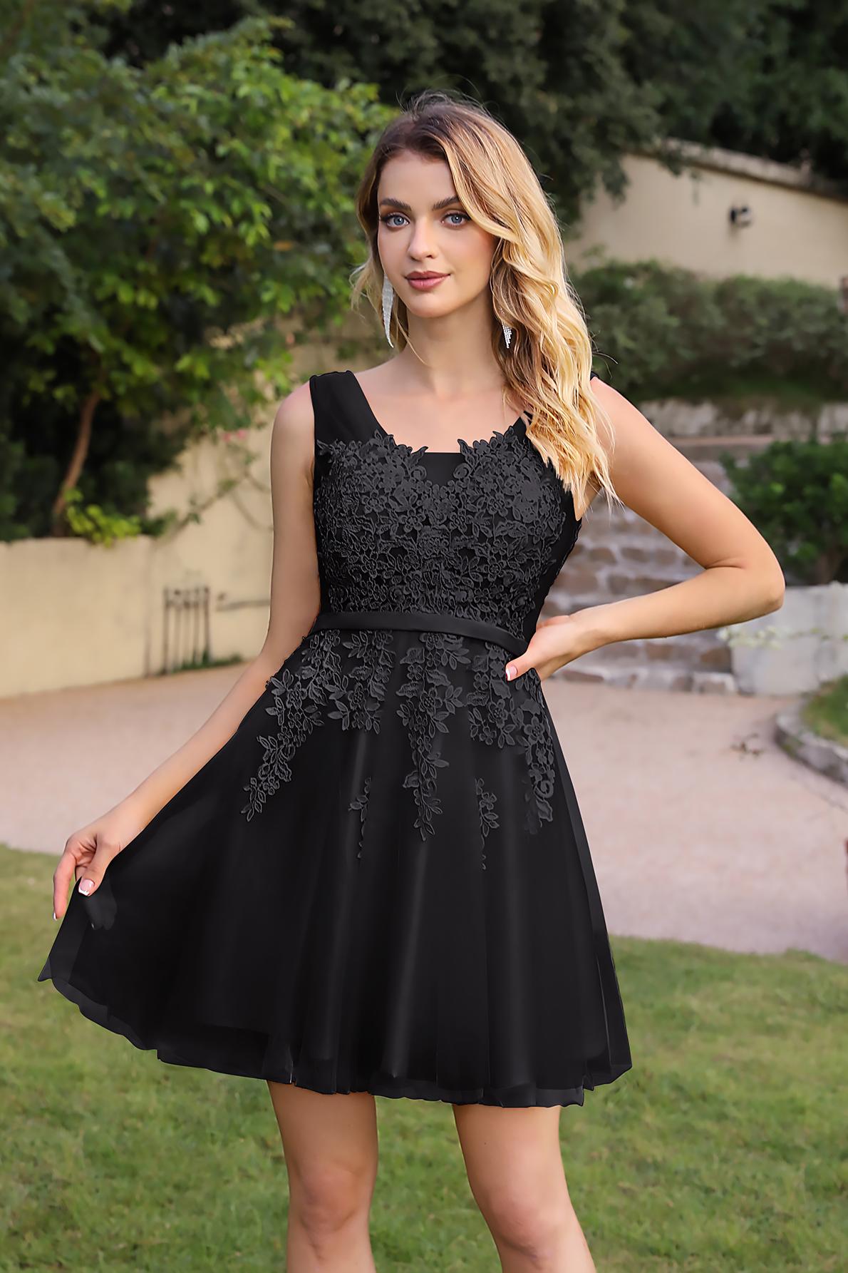 Elegant Silver Short A-line V-neck Tulle Lace Homecoming Dresses