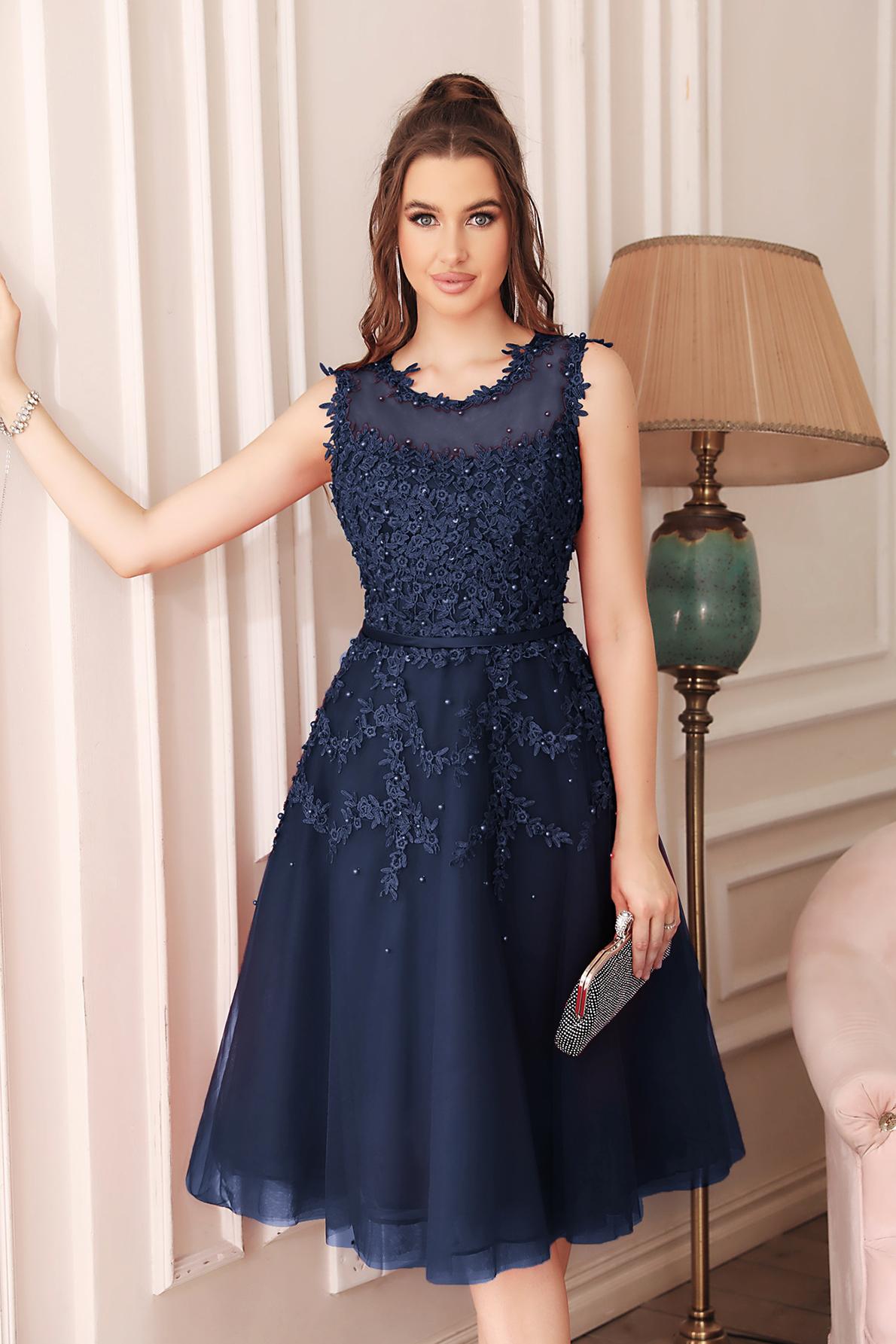 Short A-line Sleeveless Crew Neck Tulle Lace Formal Dress