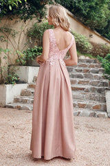 Long A-line V-Neck Tulle Lace Formal Evening Dress with Appliques