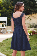 Short A-line Tulle Knee Length Homecoming Dress with Appliques Lace