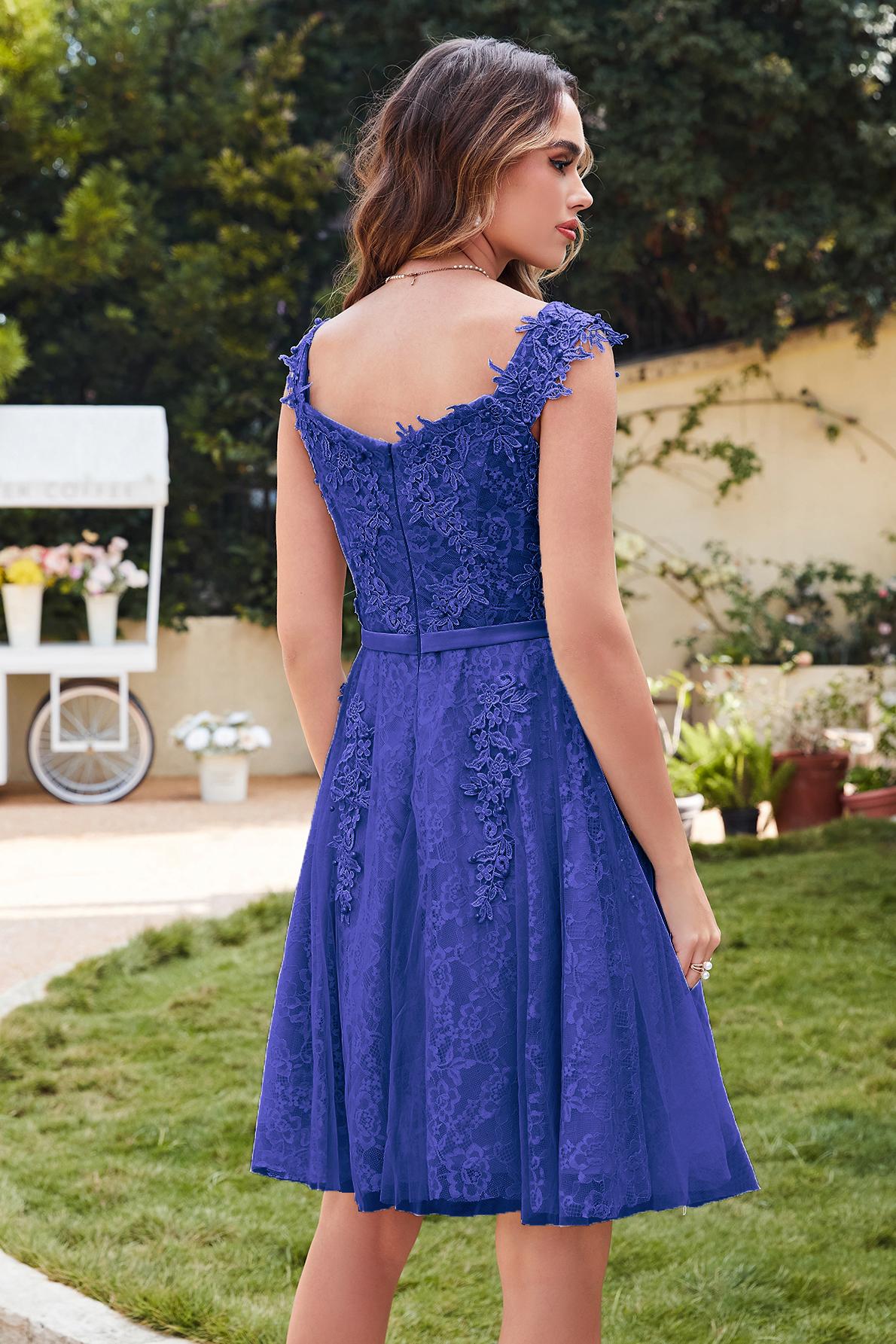 Short A-line Tulle Knee Length Homecoming Dress with Appliques Lace