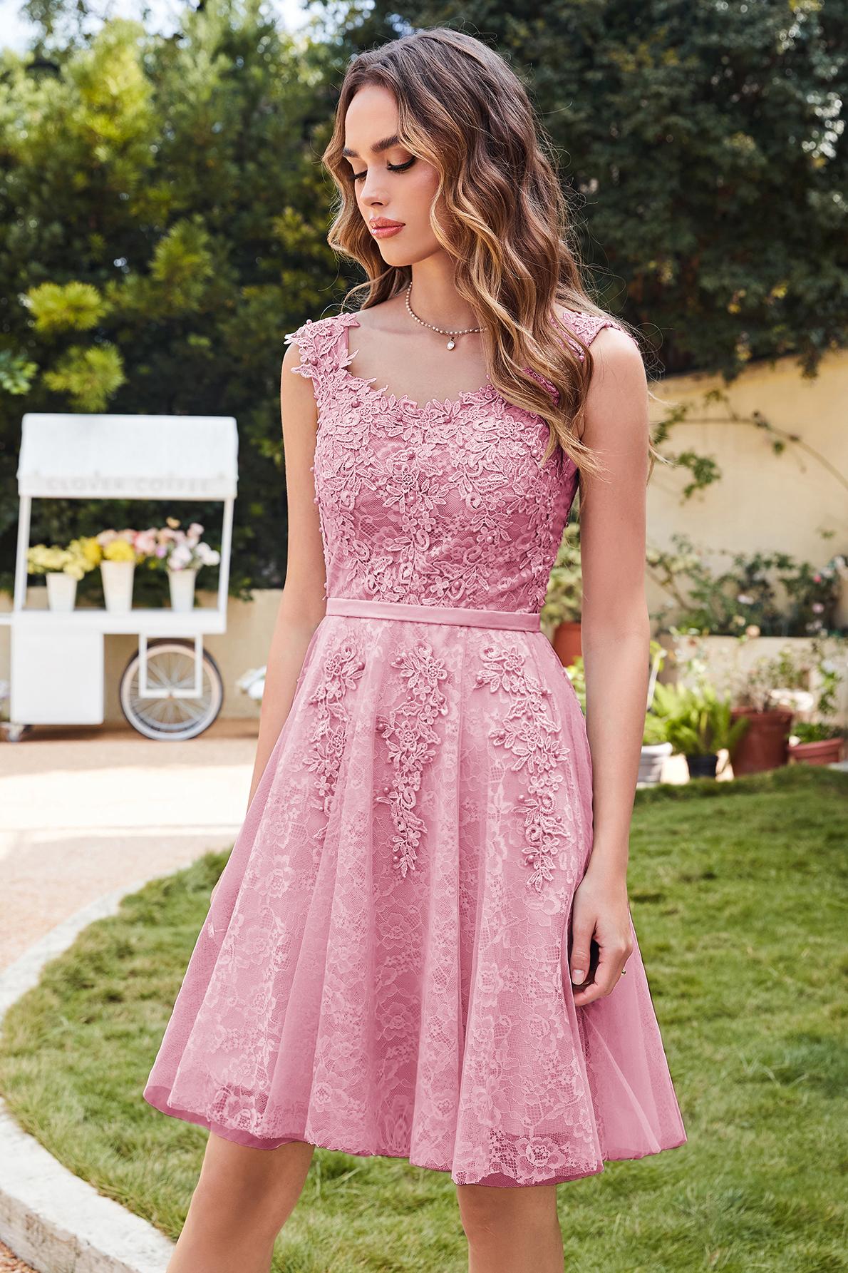 Short A-line Tulle Knee Length Homecoming Dress with Appliques Lace