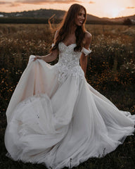 Gorgeous Long A-line Off the Shoulder Tulle Wedding Dress with Appliques Lace