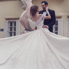 Elegant A-Line Off the Shoulder Long Sleeve Backless Appliques Lace Floor Length Wedding Dress