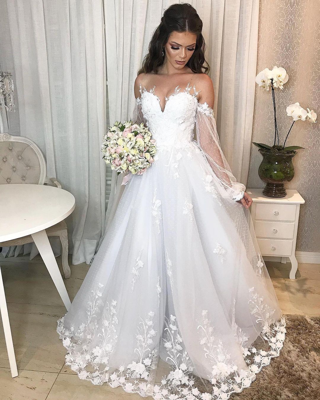 Elegant Long A-line Princess Off the Shoulder Tulle Wedding Dress with Bubble Sleeves