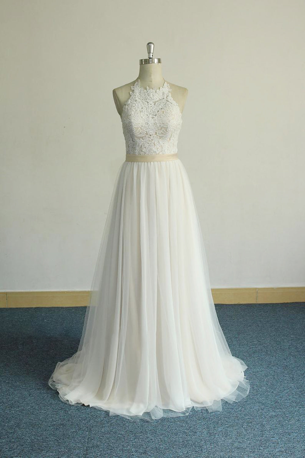 Elegant Long Halter Lace Tulle A-line Wedding Dress