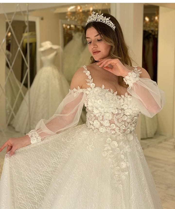 Long A-line Sweetheart Spaghetti Straps Wedding Dress with Sleeves