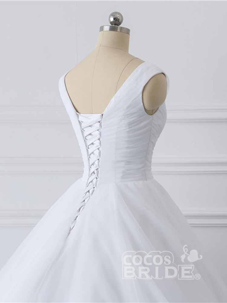 Simple Long V-Neck Lace-Up Ruffles Ball Gown Wedding Dresses