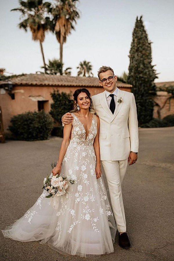 Long Straps V-neck Appliques Lace A-ine Boho Wedding Dresses