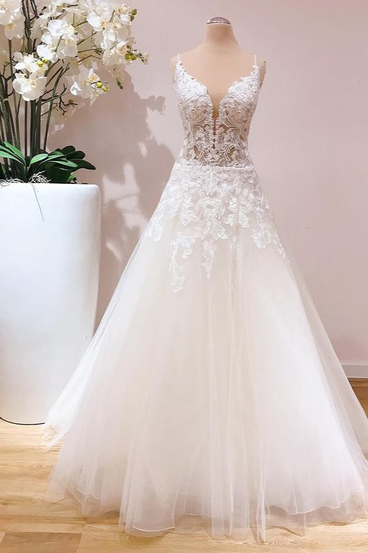 Long Spaghetti Straps A-line Appliques Lace Tulle Floor Length Wedding Dress
