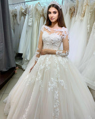 Classy Bateau Long Sleeve Appliques Lace Tulle Floor Length A-line Wedding Dress