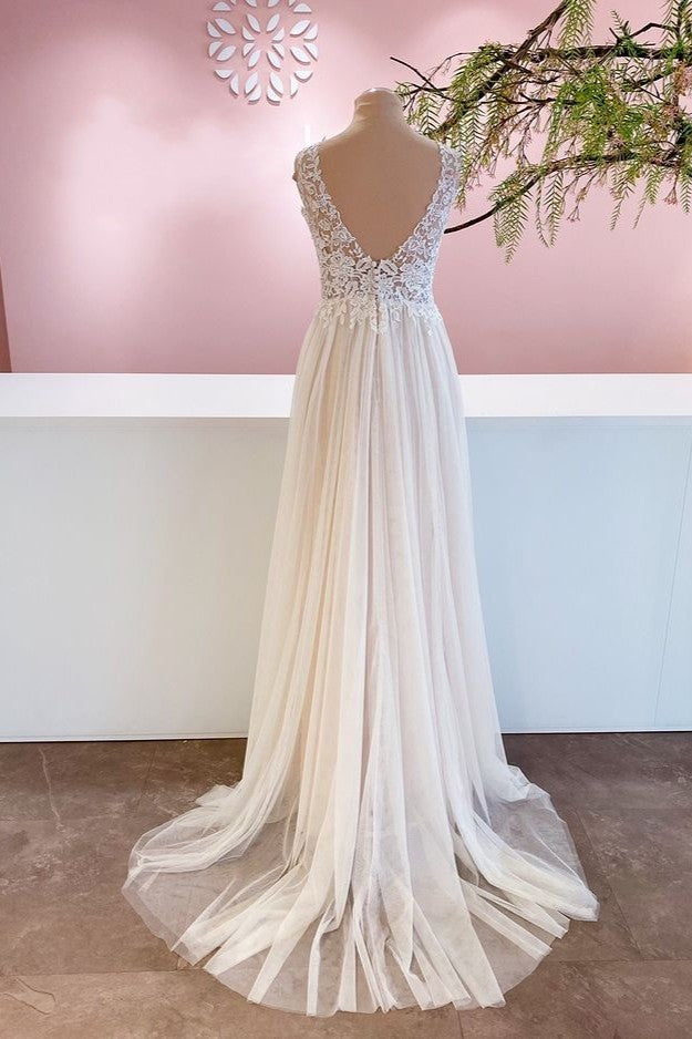 Long Wide Straps A-Line Ruffles Floor Length Tulle Backless Wedding Dress With Floral Lace