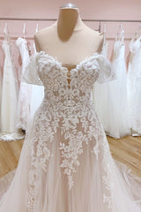 Vintage Long Off the Shoulder Sweetheart Backless Tulle Train A-Line Wedding Dress