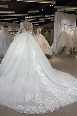 Elegant Long Sleeve Ball Gown Sweetheart Tulle Wedding Dress