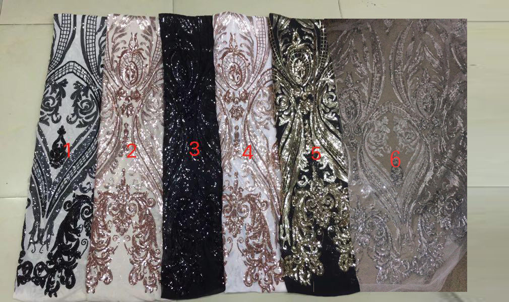 Long V-neck Halter Appliques Lace Tulle Mermaid Prom Dress