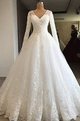 Gorgeous Long Sleeve A-line Appliques Lace Tulle Wedding Dress