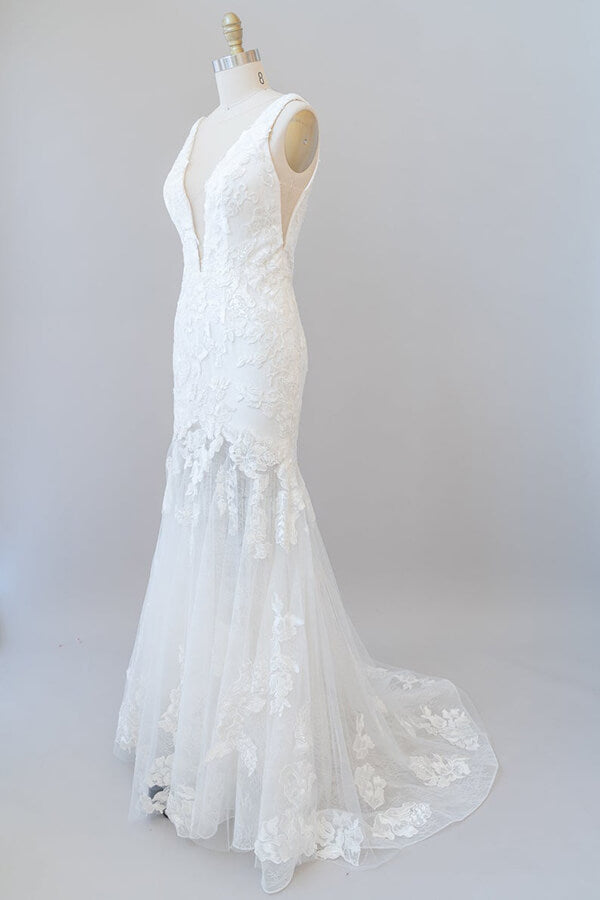 Long V-neck Appliques Lace Tulle Mermaid Wedding Dress