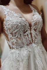 Exquisite Long A-line Sleeveless Floor Length Wedding Dress with Appliques