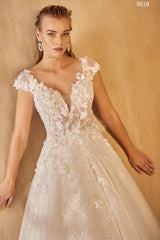 Elegant A-line V-neck Lace Tulle Open Back Long Wedding Dresses with Appliques