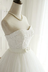 White Long A-line Tulle Sweetheart Beaded Wedding Dress