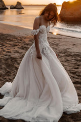 Beach Long Off the Shoulder Tulle Train A-Line Appliques Lace Wedding Dress