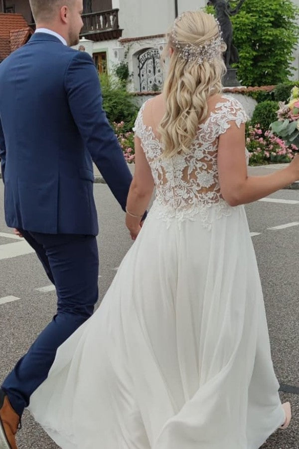 Elegant Long A-line Chiffon Sleeveless Wedding Dress with Appliques Lace