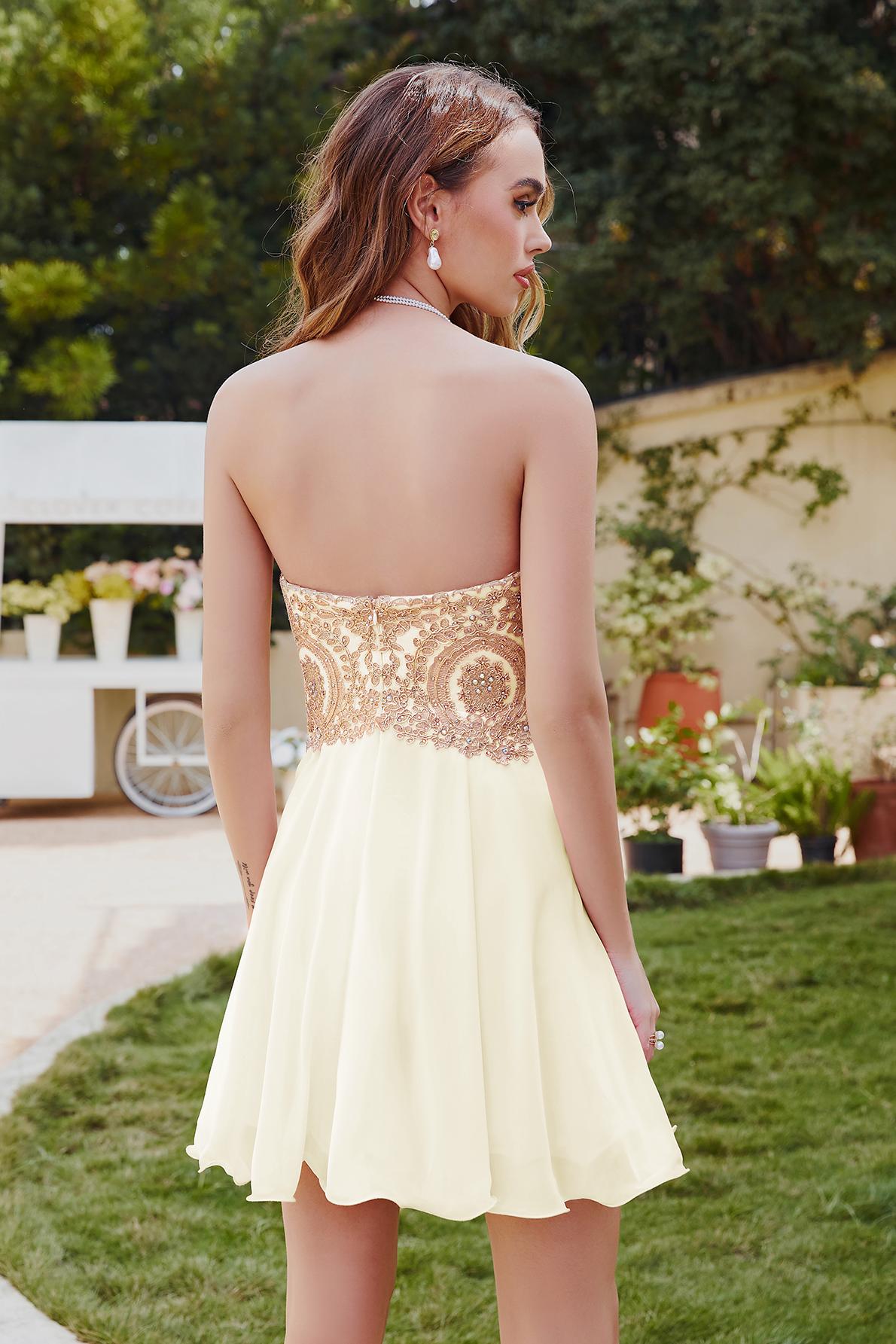 Chic A-line Sweetheart Ruffle Chiffon Short Homecoming Dress