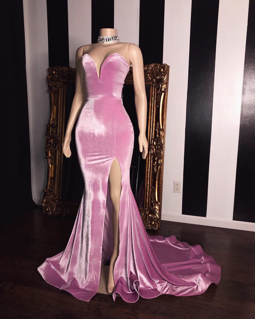 Long Mermaid Velvet Sweetheart Formal Evening Dresses with Side Slit